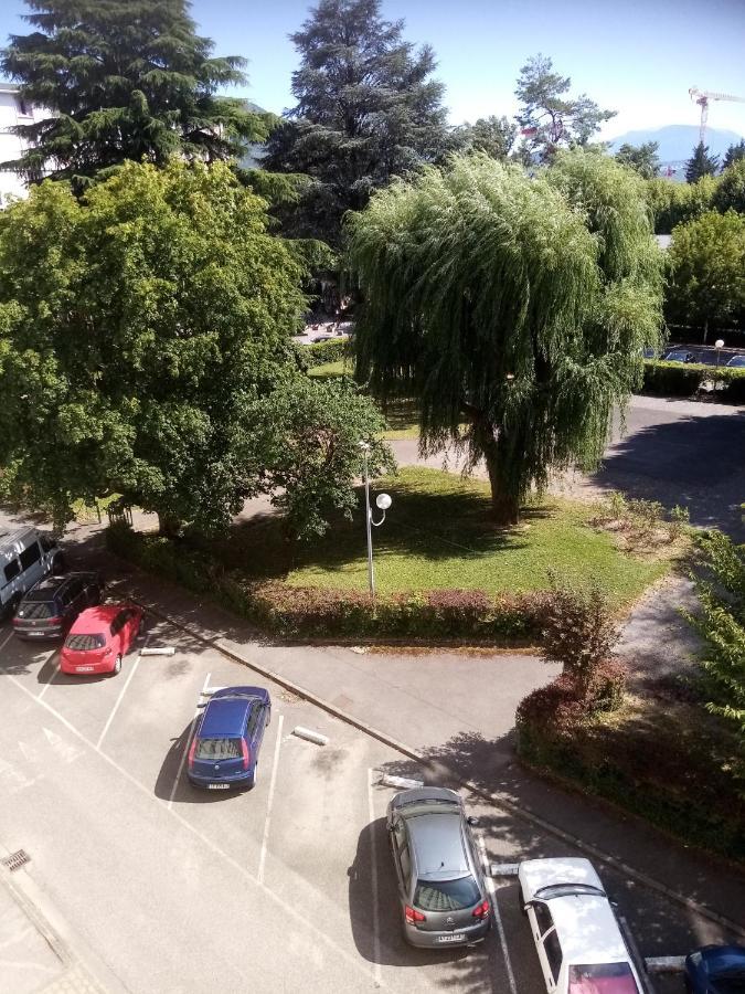 Kilian Campus Uga Lägenhet La Tronche  Exteriör bild